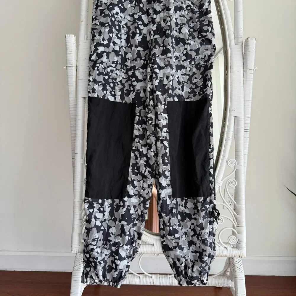 Nike ACG‎ Woven Overalls Mens Large Black White Gray Camo Print